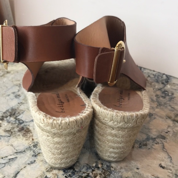 Bettye Muller Luggage Brown Leaher Espadrilles - Picture 4 of 8